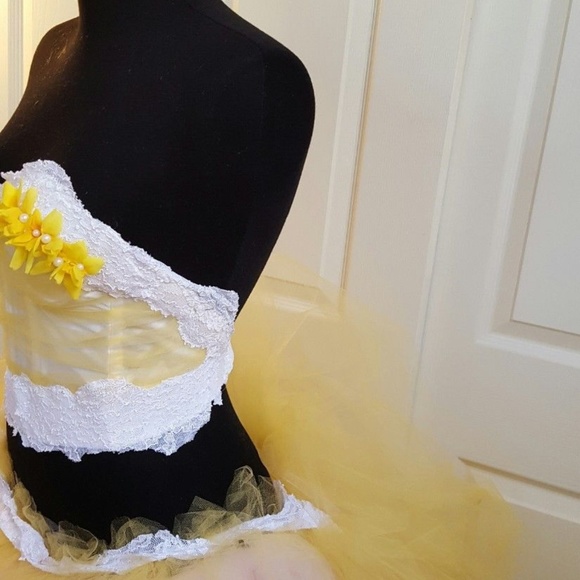 SHIRA Yellow & White Lace Corset Wedding Gown Set - Picture 4 of 6